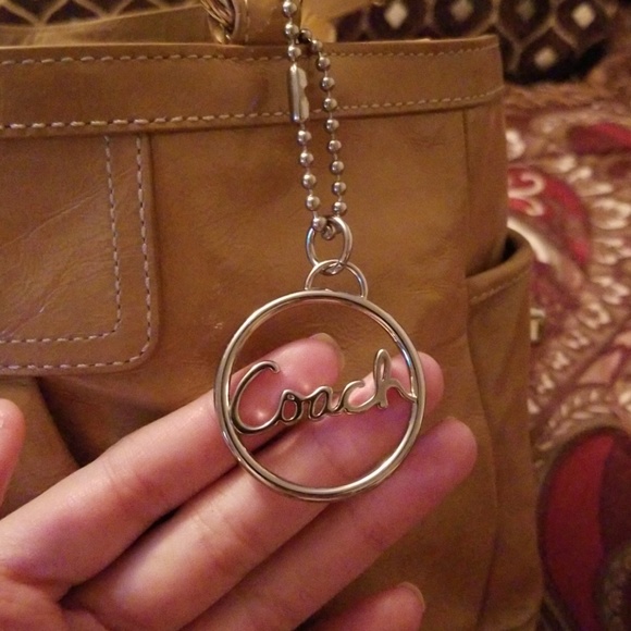 Coach - Picture 2 of 8